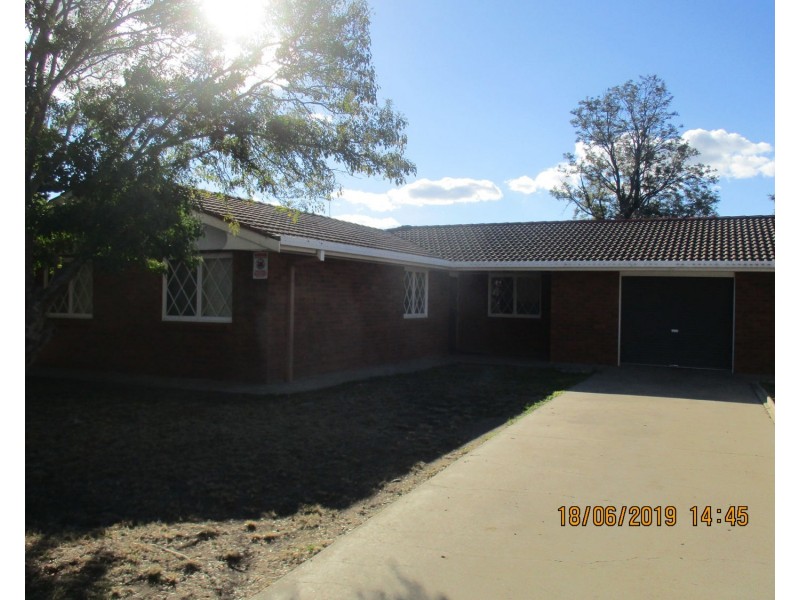 5 Boland Drive, Moree NSW 2400