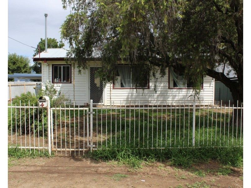 4 Mitchell Street, Moree NSW 2400