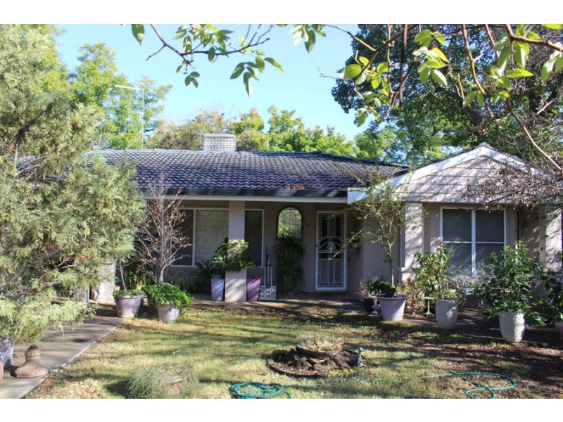 15 Boonery Road, Moree NSW 2400