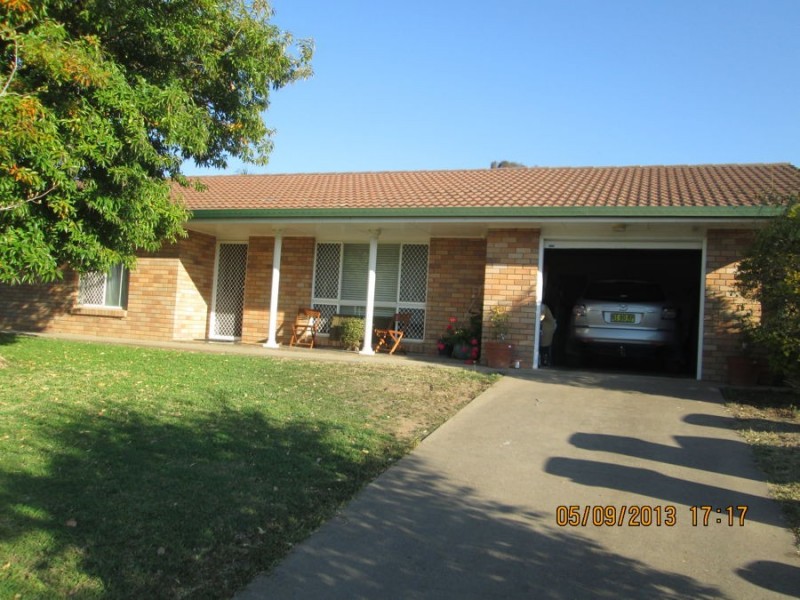 4 Bohenia Crescent, Moree NSW 2400