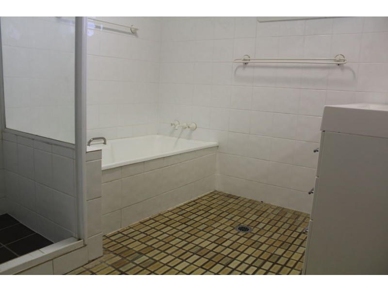 83 Jacaranda Drive, Moree NSW 2400