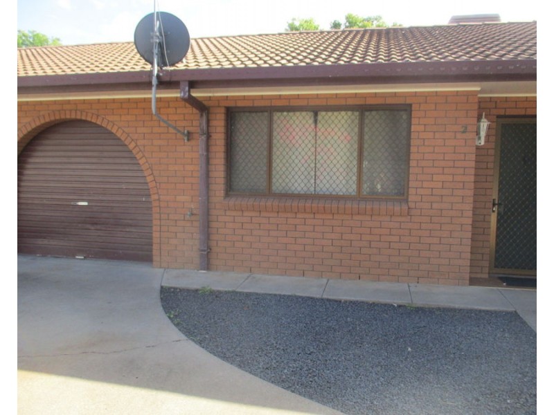 2/70 Edward Street, Moree NSW 2400