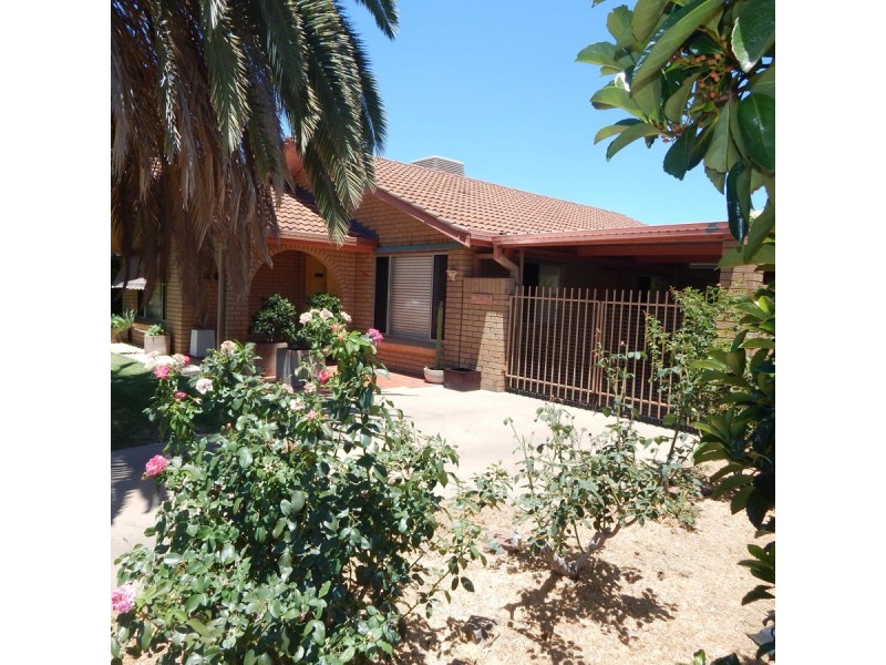 . Quiet CUL-DE-SAC, Moree NSW 2400