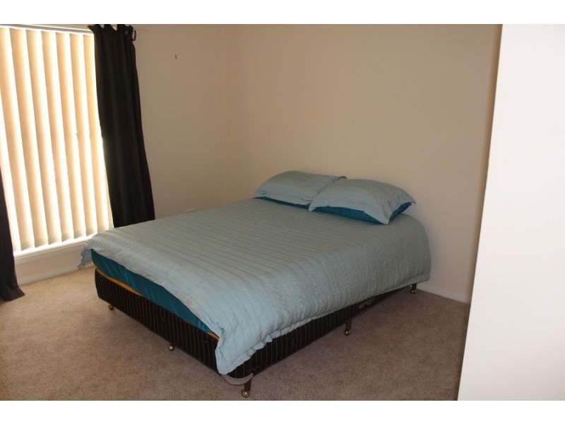 10 Dobbie Street, Moree NSW 2400