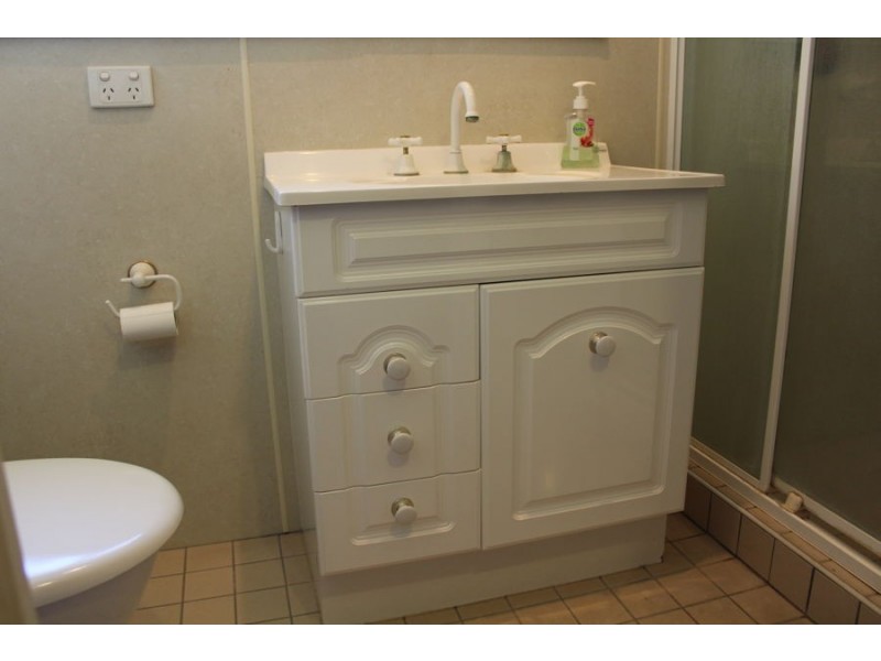 10 Dobbie Street, Moree NSW 2400