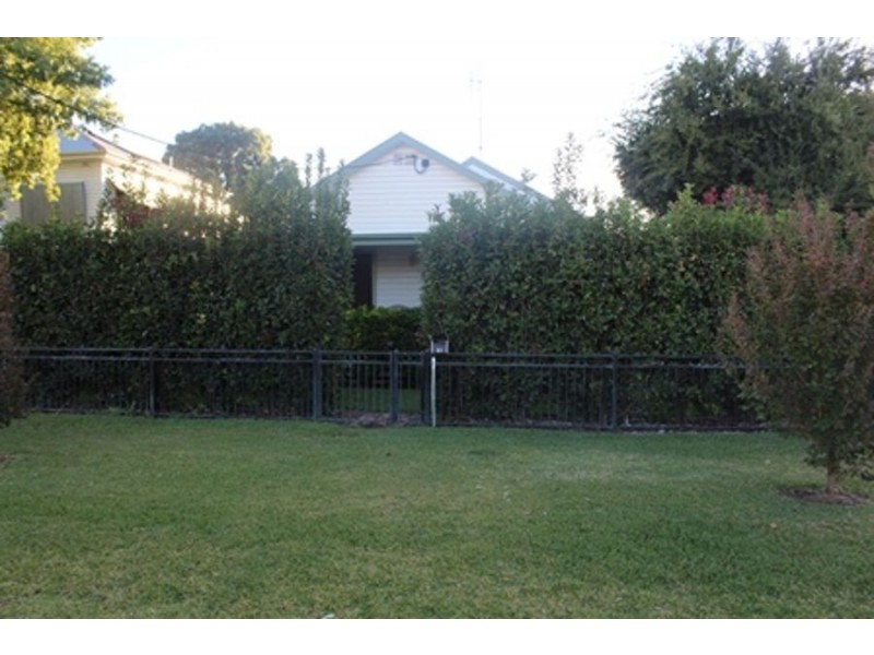 21 Edward Street, Moree NSW 2400