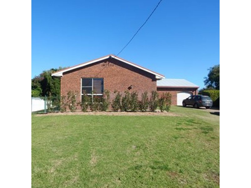 5 Myall Place, Moree NSW 2400
