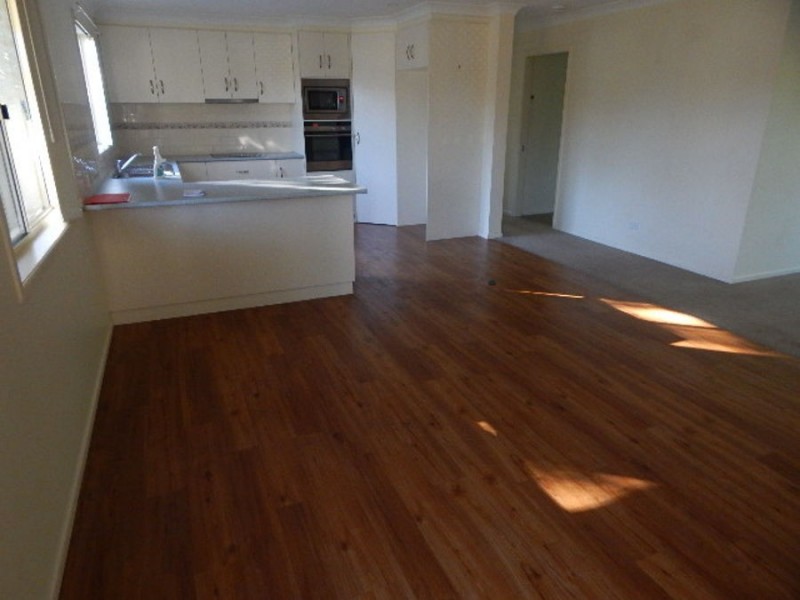 11 Iris Street, Moree NSW 2400
