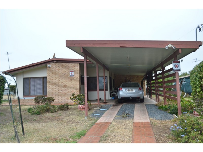 23 Wattle Crescent, Moree NSW 2400