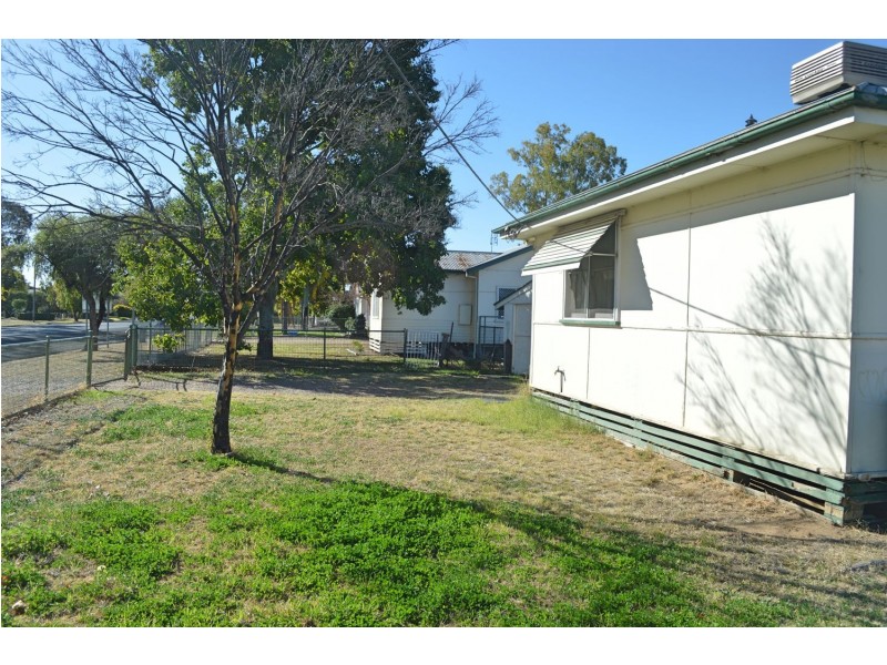 43 Adelaide Street, Moree NSW 2400