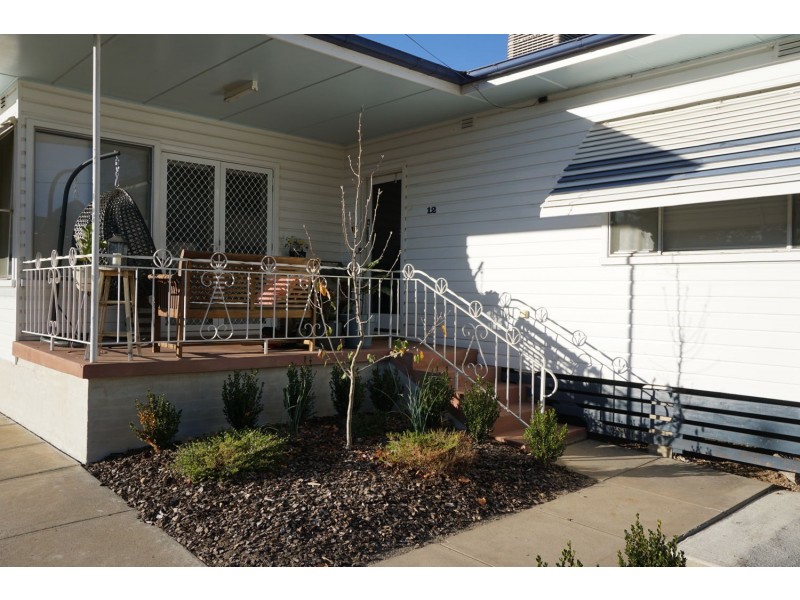 12 Belgravia Street, Moree NSW 2400