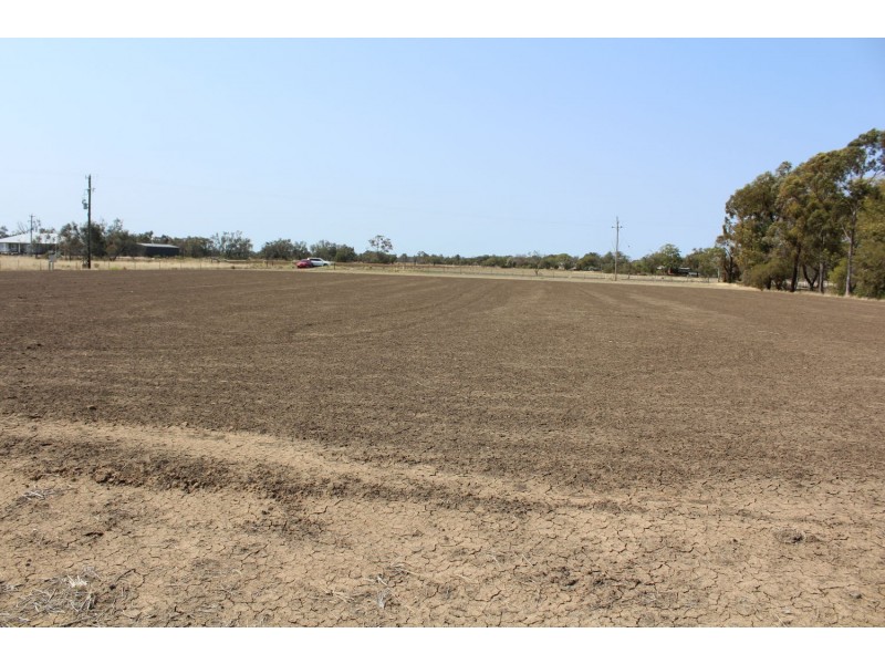 22 Kooroogamma Road, Moree NSW 2400