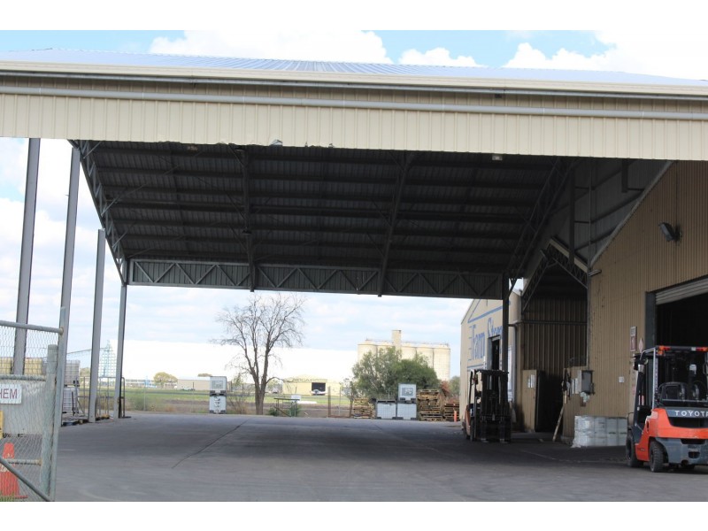 11 Des Young Drive, Moree NSW 2400