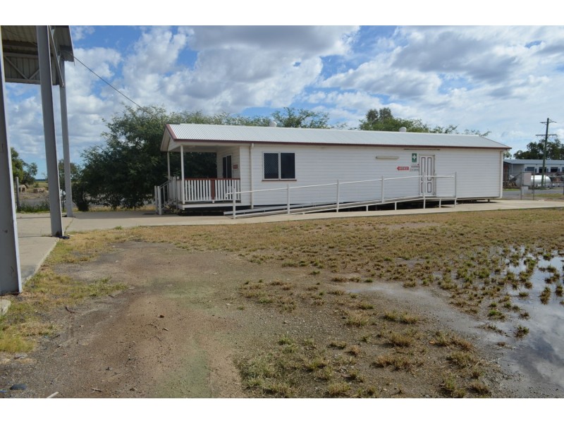 11 Des Young Drive, Moree NSW 2400