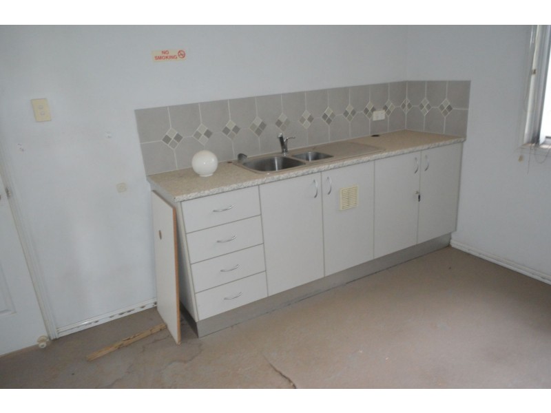 11 Des Young Drive, Moree NSW 2400