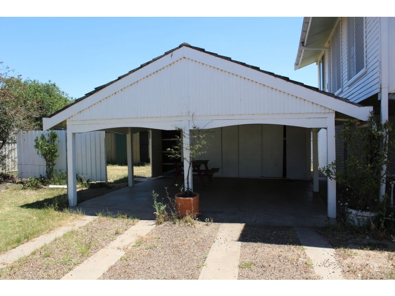 11 Adelaide Street, Moree NSW 2400
