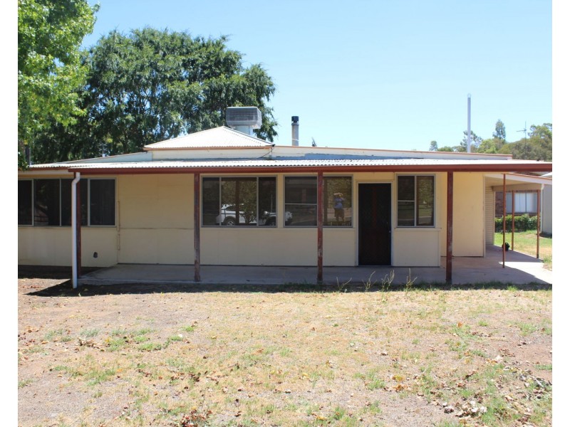 2A Olive Pyrke Terrace, Warialda NSW 2402