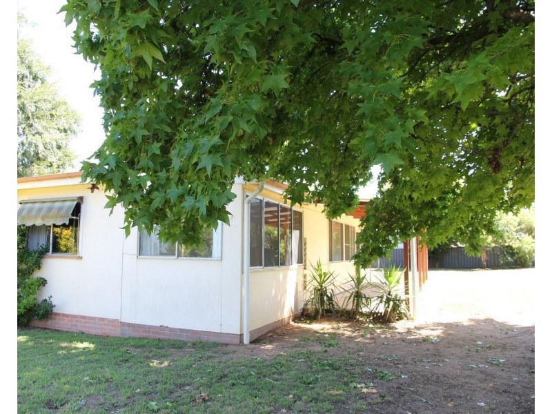 2A Olive Pyrke Terrace, Warialda NSW 2402