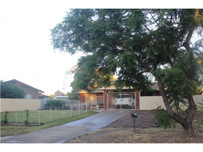 4 Jacaranda Drive, Moree NSW 2400