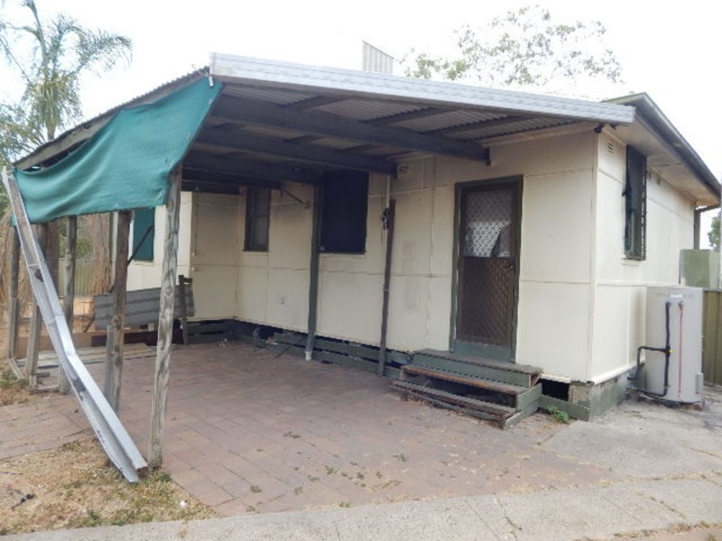 37 Adelaide Street, Moree NSW 2400