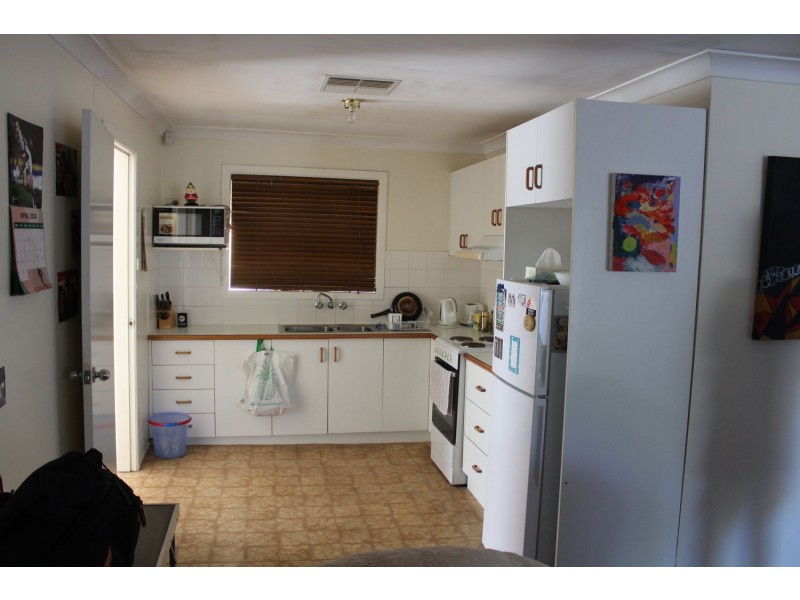 1-2/2 Bowe Street, Moree NSW 2400