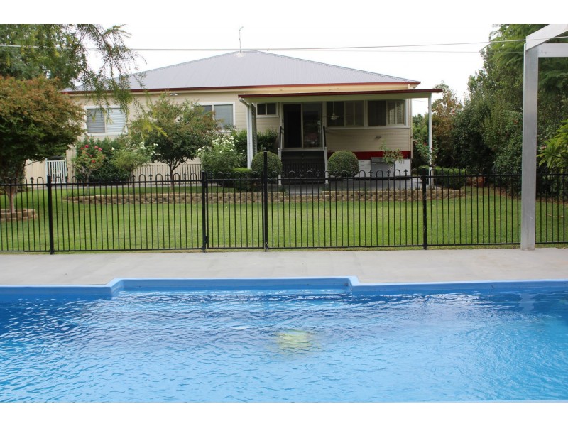 8 Waratah Street, Moree NSW 2400