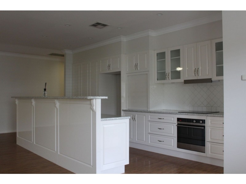 8 Waratah Street, Moree NSW 2400