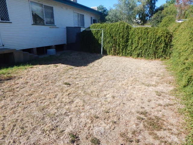 1-4/14 Condor Crescent, Moree NSW 2400