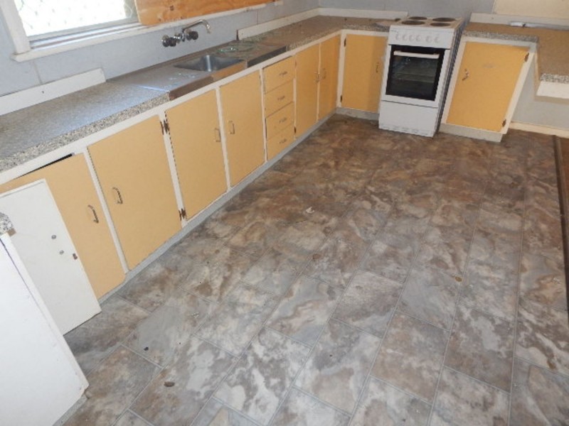 1-4/14 Condor Crescent, Moree NSW 2400