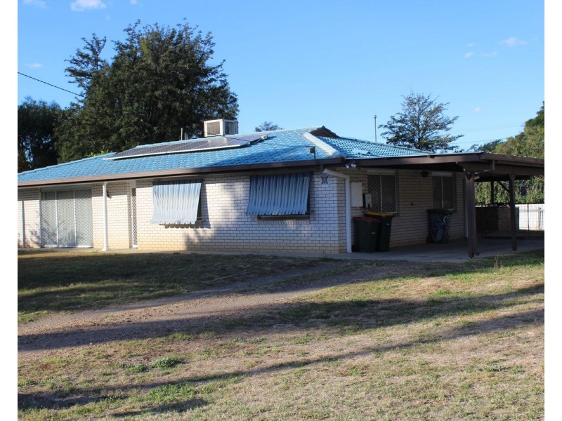 1 Warrina Crescent, Moree NSW 2400