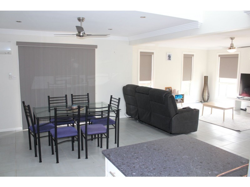 33 Bohenia Crescent, Moree NSW 2400