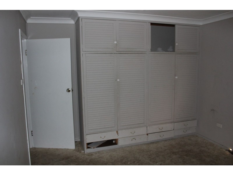 2 Wattle Crescent, Moree NSW 2400