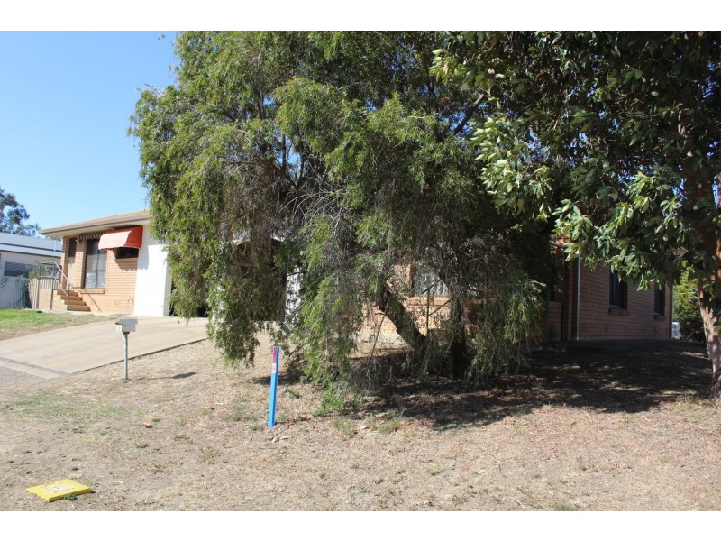 1 & 2/16 Boundary Street, Moree NSW 2400