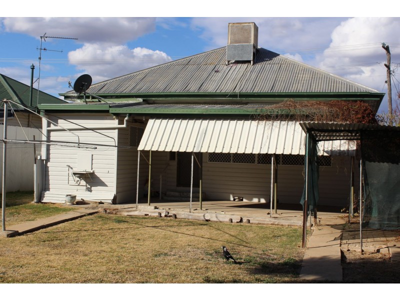 45 Dover Street, Moree NSW 2400