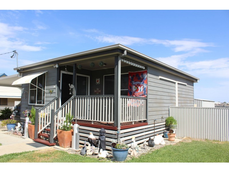 14 Maude Street, Moree NSW 2400