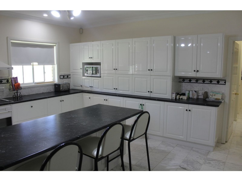 9 Robertson Avenue & Kamilaroi Drive, Moree NSW 2400