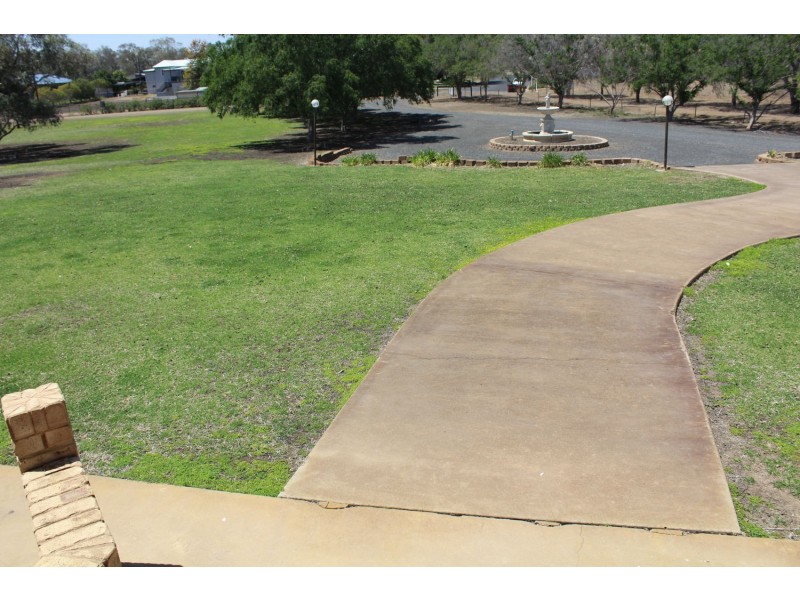 9 Robertson Avenue & Kamilaroi Drive, Moree NSW 2400