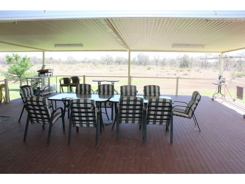 9 Robertson Avenue & Kamilaroi Drive, Moree NSW 2400
