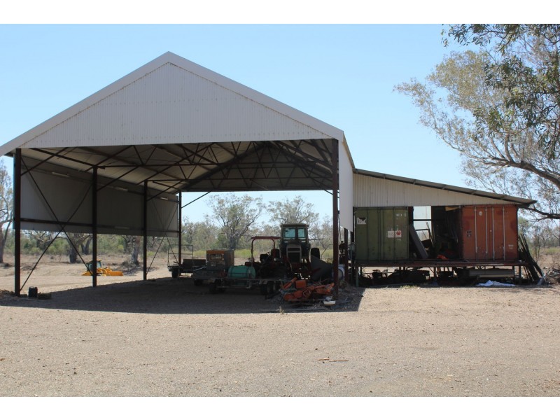 9 Robertson Avenue & Kamilaroi Drive, Moree NSW 2400