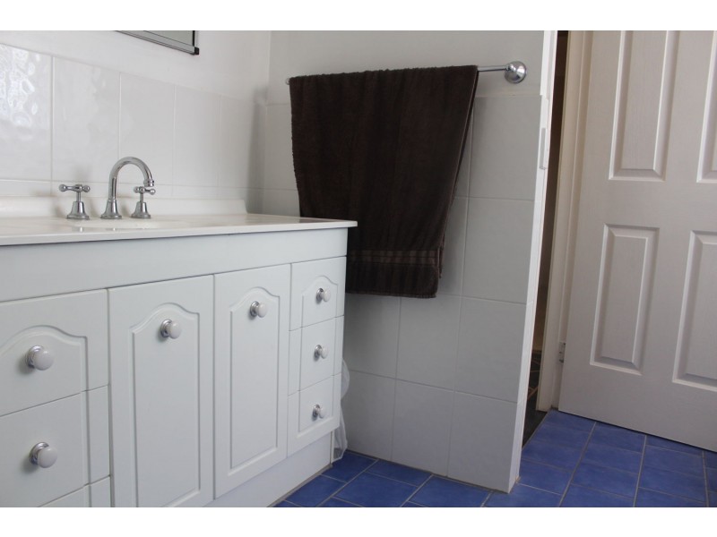 22 Loren Avenue, Moree NSW 2400