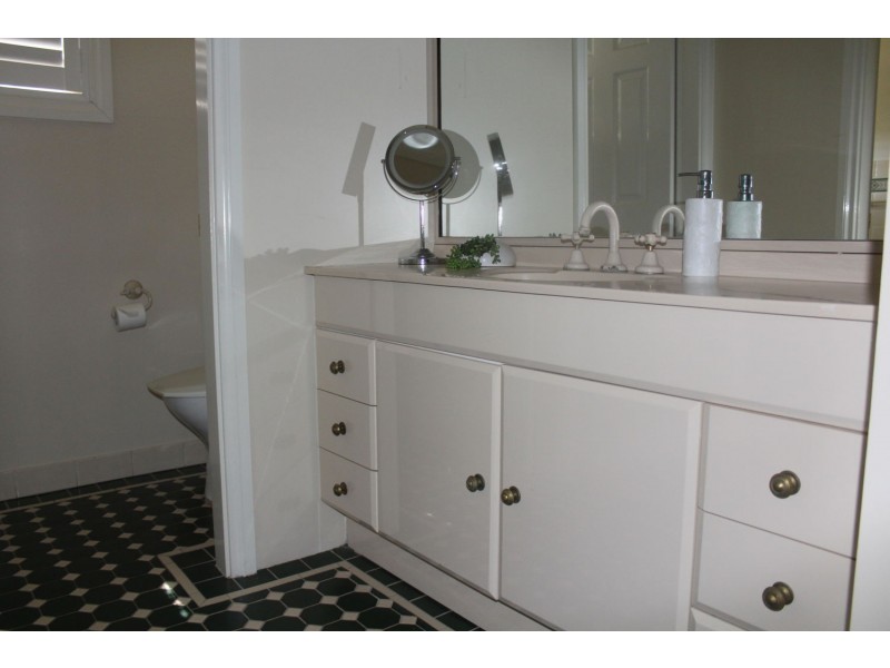 265 Bendygleet Road     “Gilbuka”, Moree NSW 2400