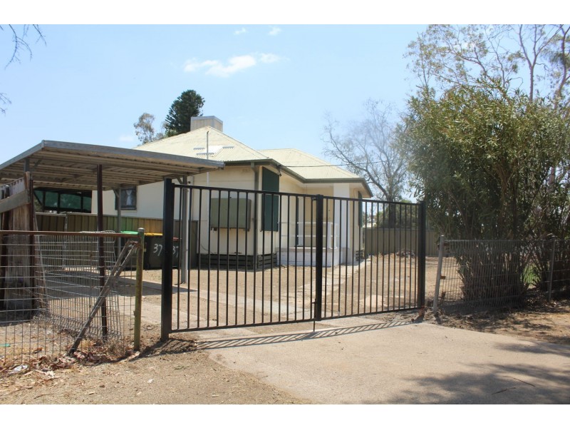 37 Adelaide Street, Moree NSW 2400