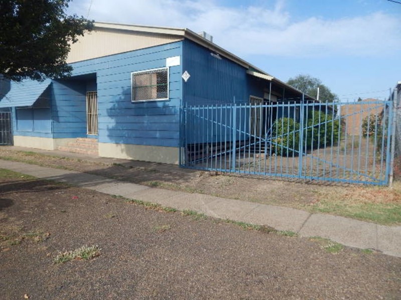 1-2/317 Gosport Street, Moree NSW 2400