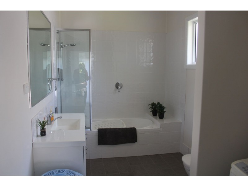 48 Iris Street, Moree NSW 2400