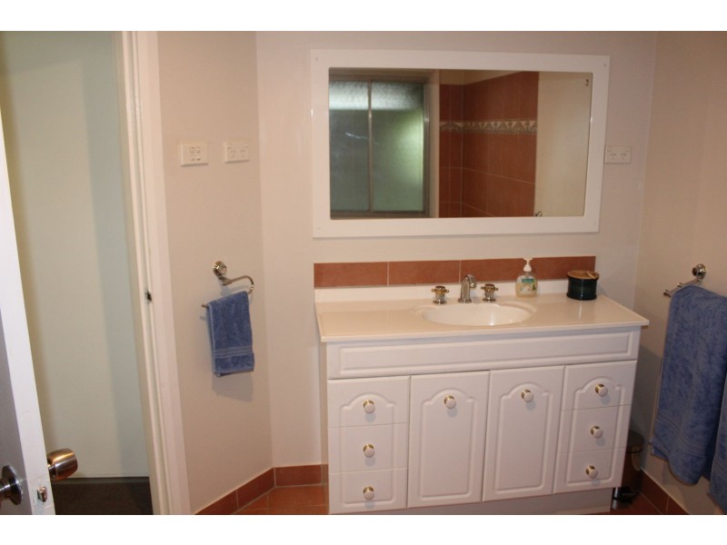 6 Edward Street, Moree NSW 2400