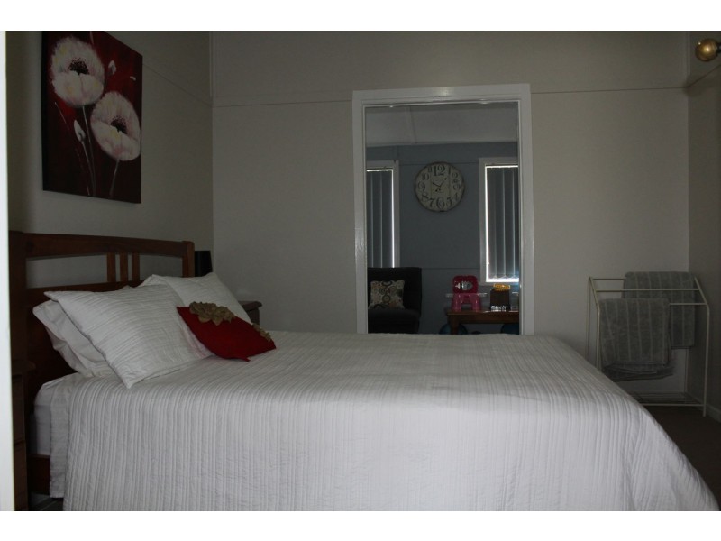 6 Edward Street, Moree NSW 2400