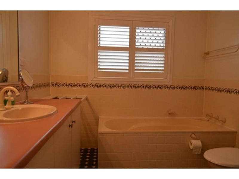 27 Boston Street, Moree NSW 2400