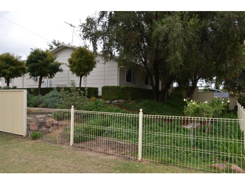27 Boston Street, Moree NSW 2400