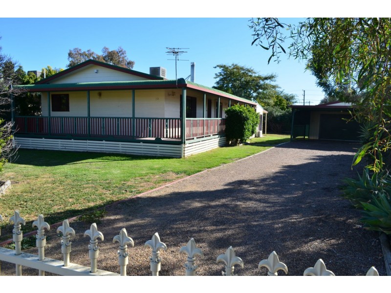 13 Bohenia Crescent, Moree NSW 2400