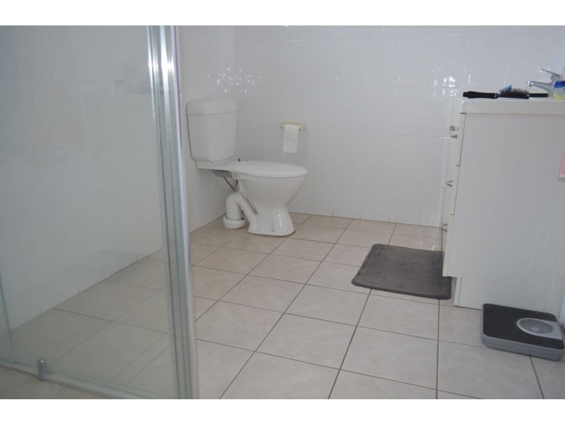 20 Dover Street, Moree NSW 2400